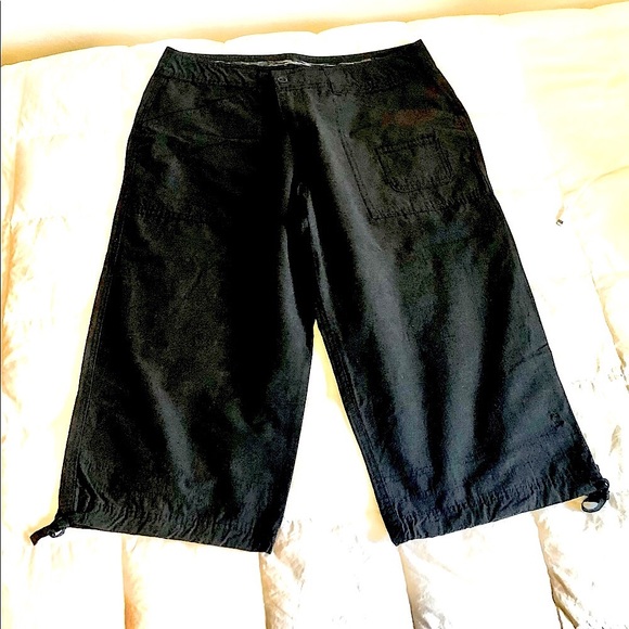 Danskin Now Pants - 🍎3 for $12 🍎Like new Long shorts